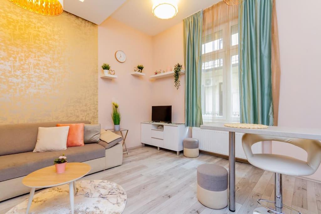 Soho Heartbeat Hideaway By Nw * Budapesta